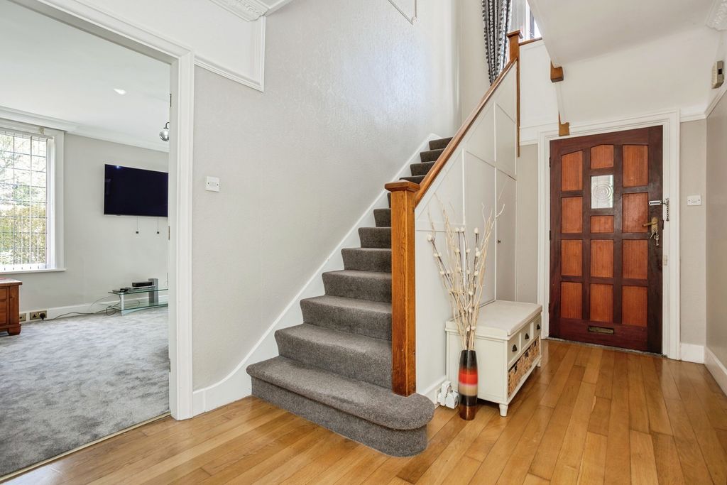 Additional image 18 of 5 bed detached house for saleDovedale Road, West Bridgford, Nottingham, Nottinghamshire NG2