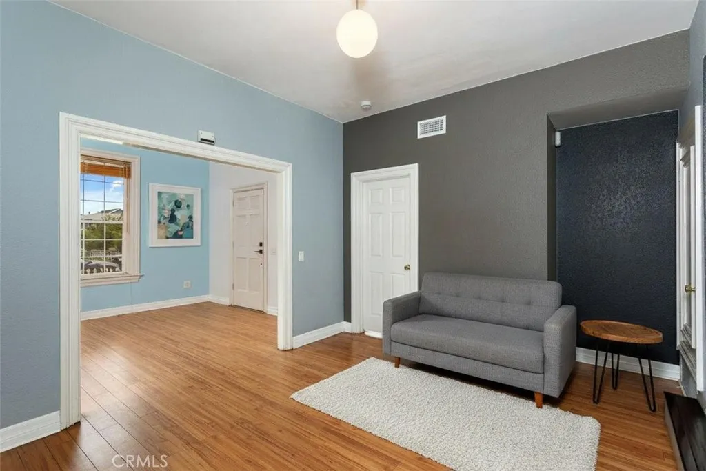 Additional image 4 of 402 S Olive St, Anaheim, CA 92805