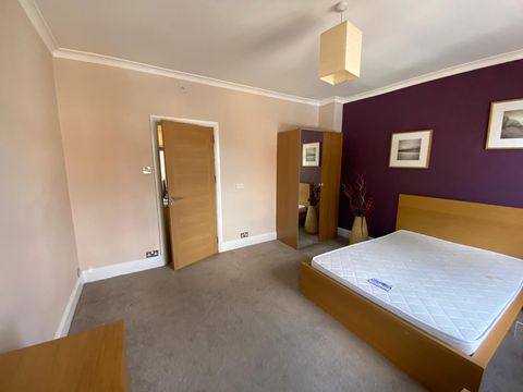 A Woodborough Road, Nottingham NG3, Room to rent