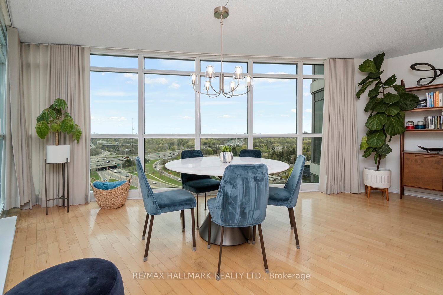 Additional image 5 of 1902-28 Harrison Garden Boulevard, Toronto, ON, M2N 7B5