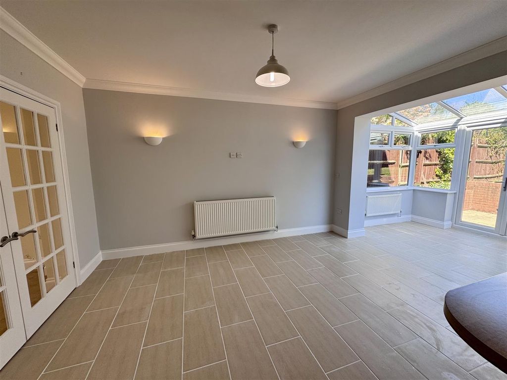 Additional image 9 of 6 bed detached house to rentWalnut Tree House, Caerwent, Caldicot NP26