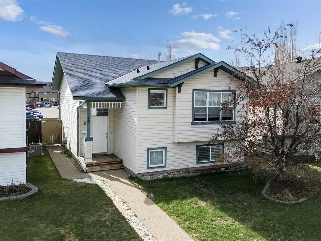 36 Lanterman Close, Red Deer, AB, T4R 3K3