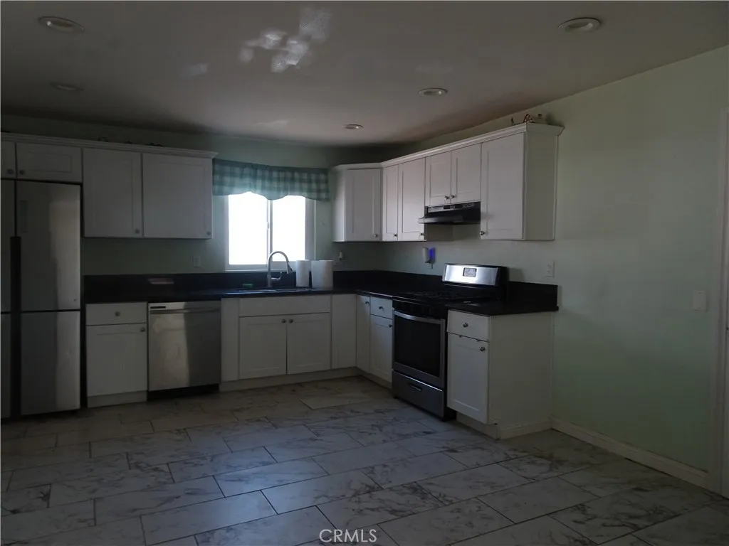 Additional image 39 of 724 N Dallas Avenue, San Bernardino, CA 92410