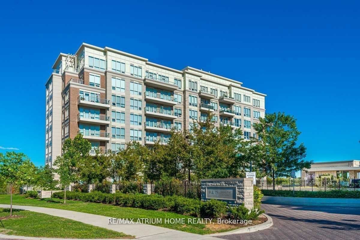 711-15 Stollery Pond Crescent, Markham, ON, L6C 0Y4