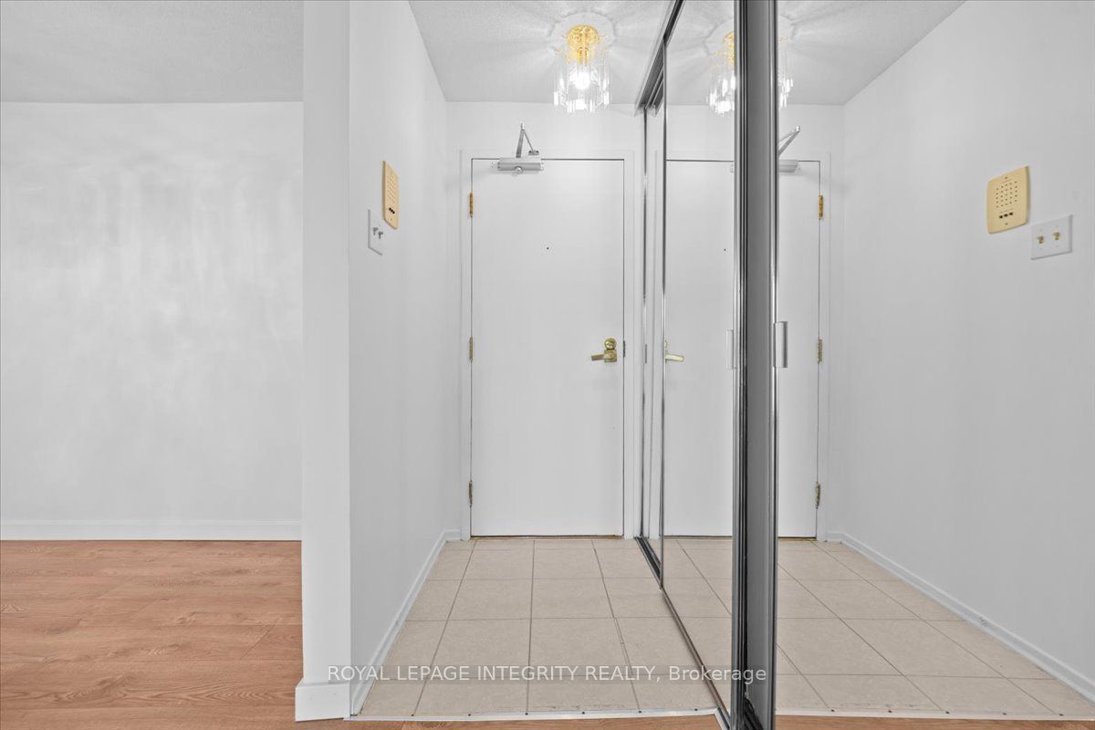 Additional image 3 of 207-6470 Bilberry Drive, Ottawa, ON, K1C 4P1