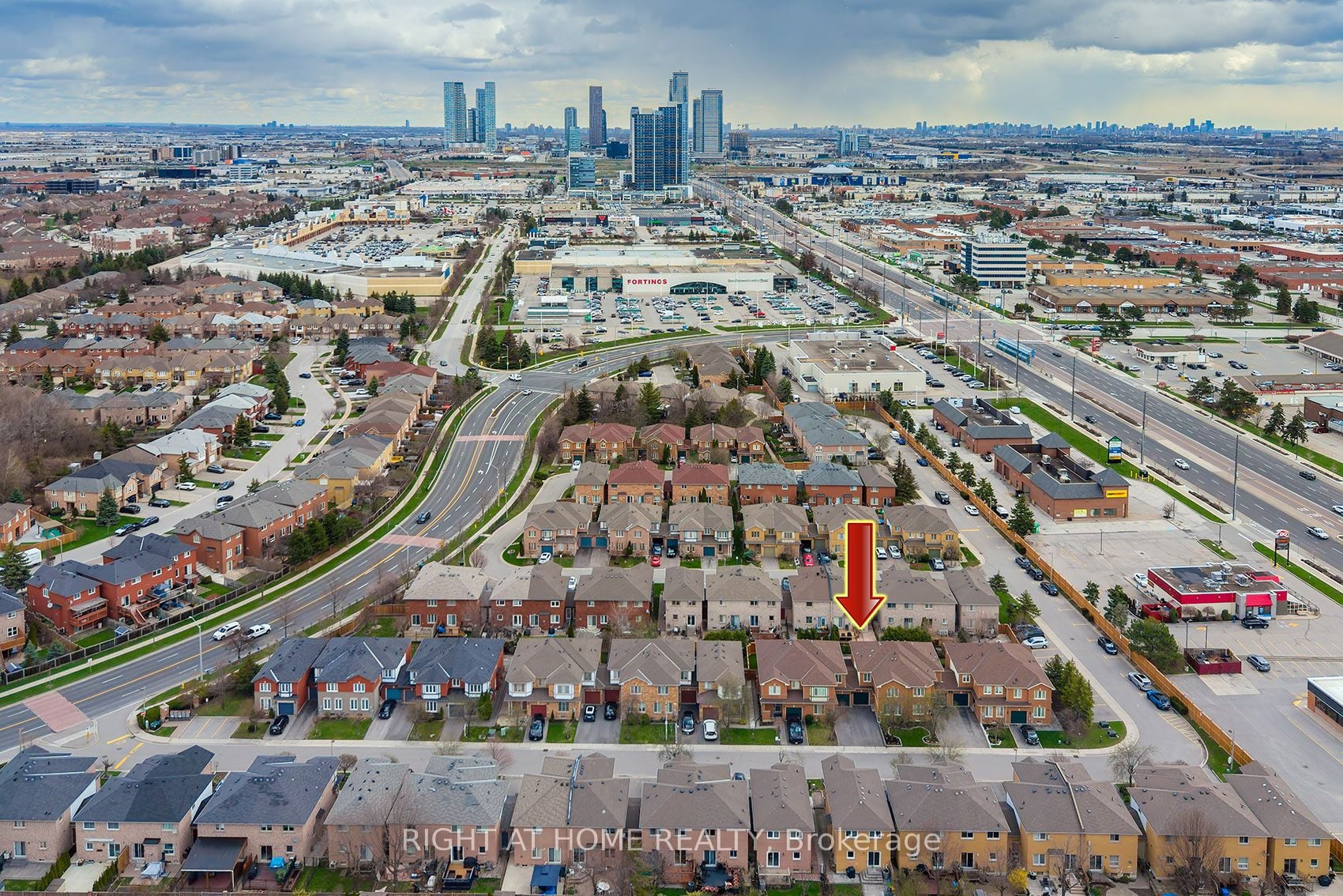 Additional image 2 of 104 Pinedale Gate, Vaughan, ON, L4L 8X3