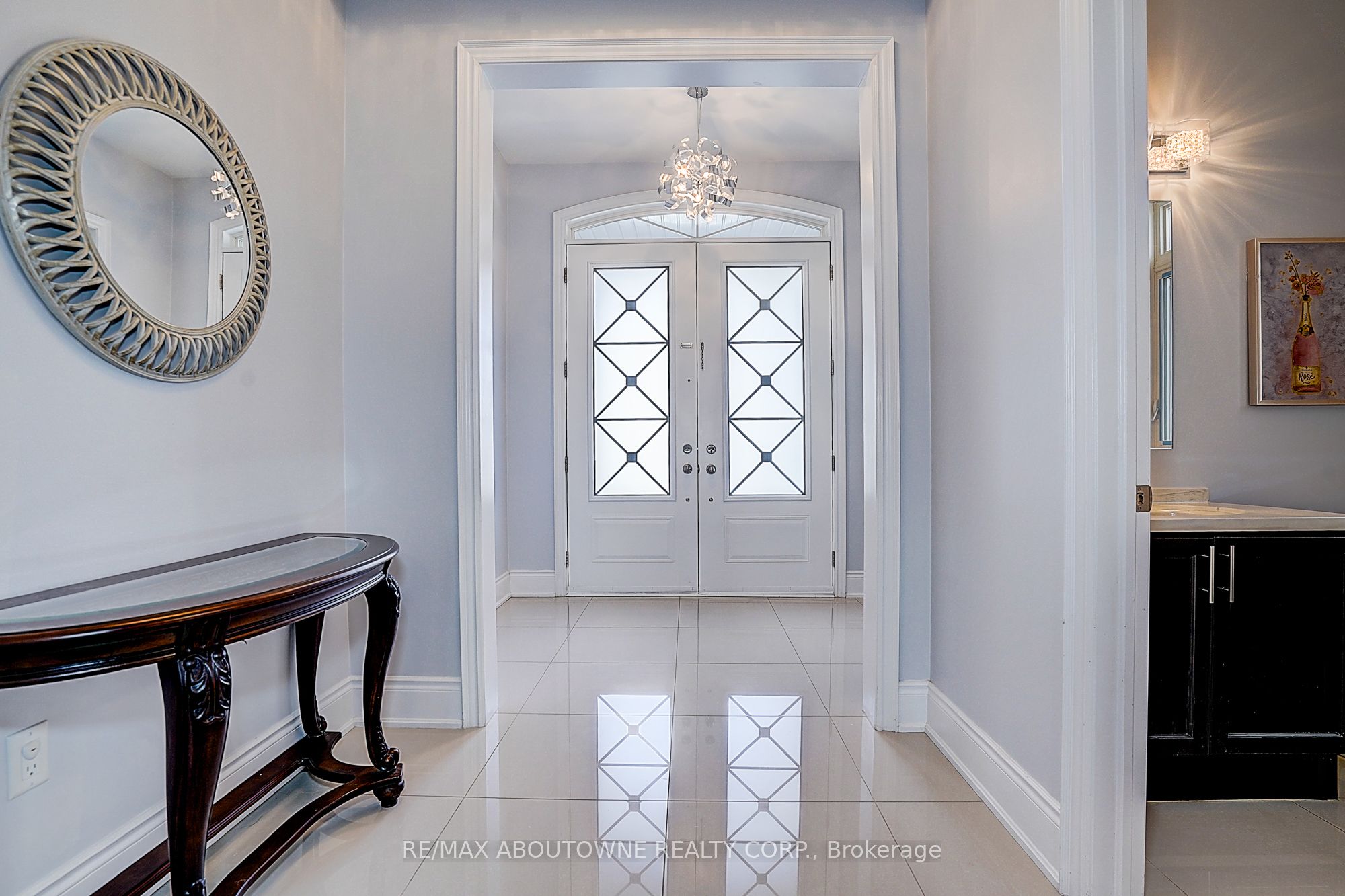 Additional image 3 of 16 Gracedale Drive, Richmond Hill, ON, L4C 0Y3