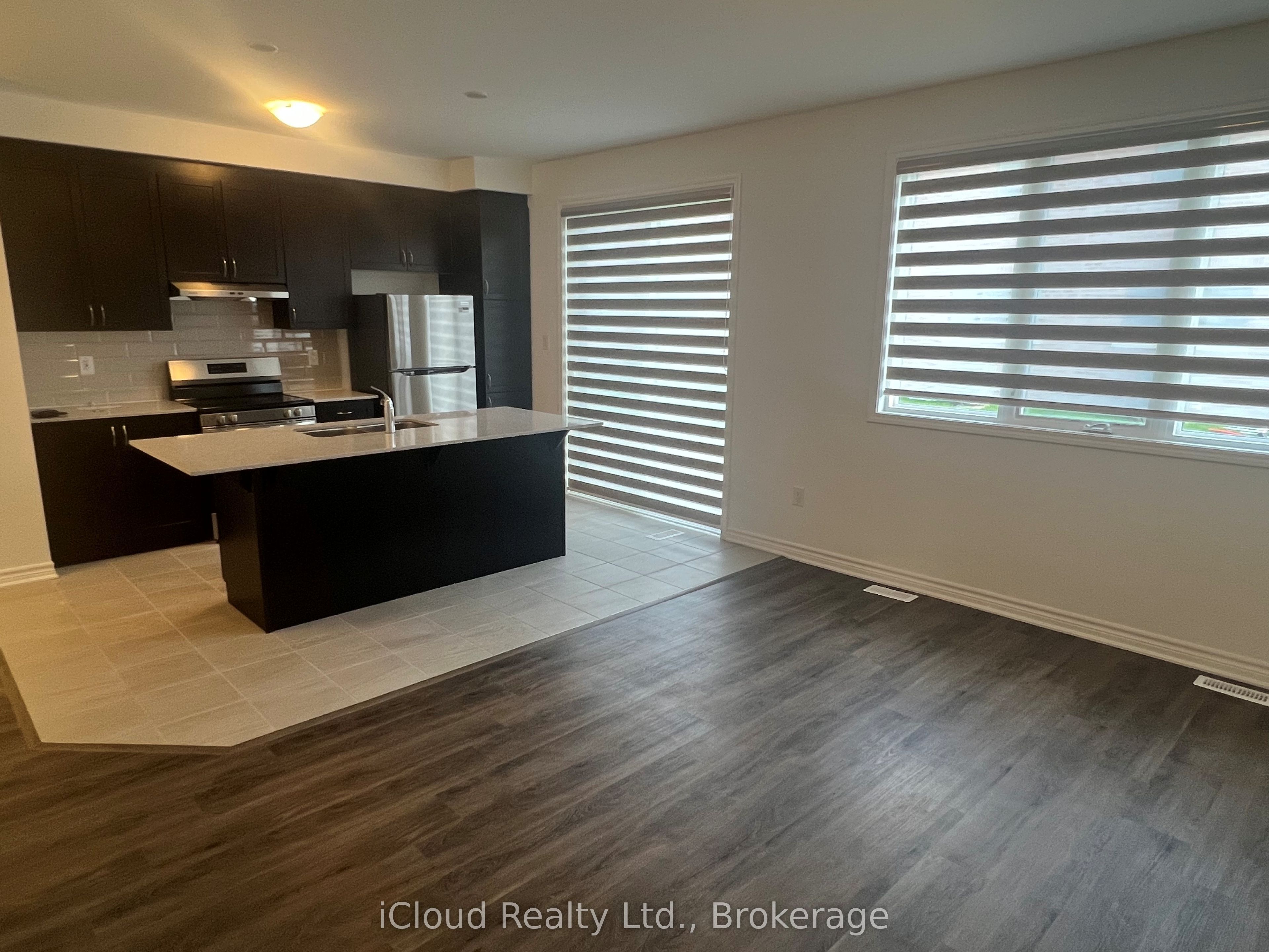 44 Foxley Heights, Barrie, ON, L9S 0Z8 photo 3