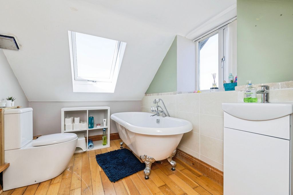 Additional image 17 of 5 bed detached house for sale11 Hartville Road, Hartlepool TS24