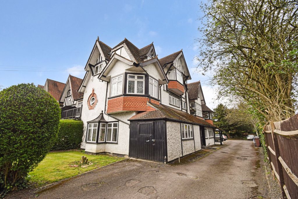 Studio for saleBath Road, Taplow, Maidenhead, Buckinghamshire SL6
