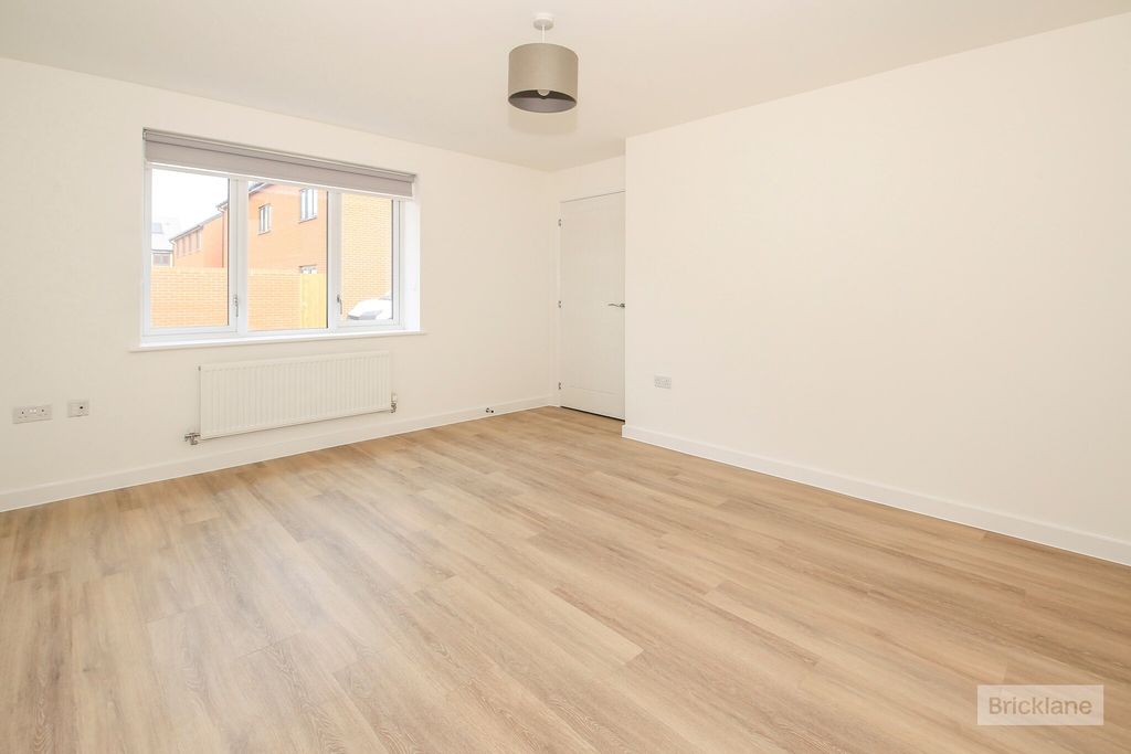 Additional image 4 of 4 bed property to rentStonemason Way, Peterborough PE4