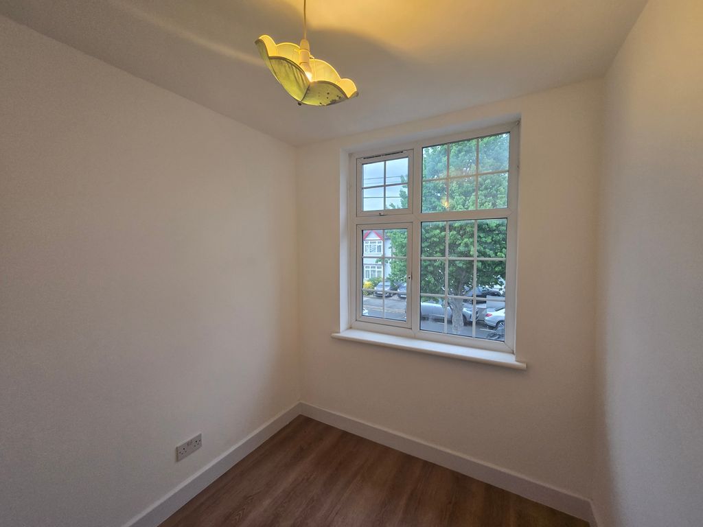 Additional image 15 of 3 bed terraced house to rentColwood Gardens, Colliers Wood SW19