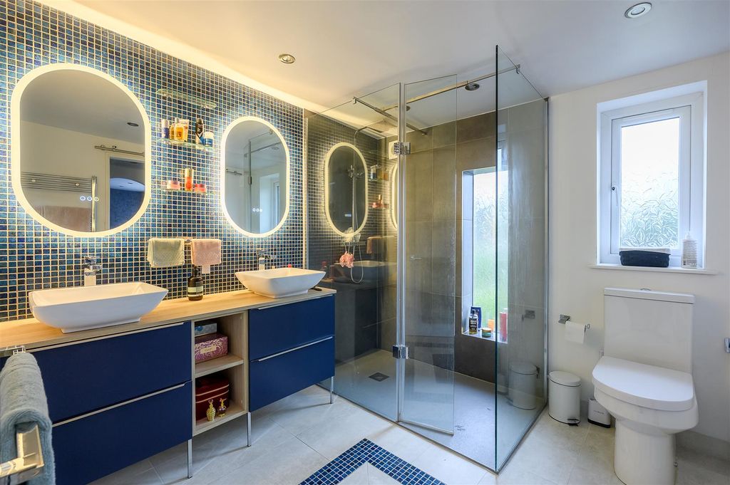 Additional image 5 of 5 bed semi-detached house to rentHopgrove Lane North, Malton Rd, York YO32