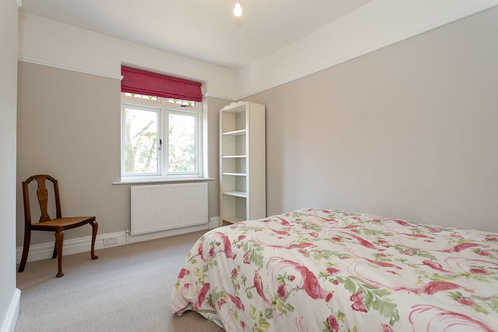 Additional image 16 of 4 bed semi-detached house to rentAlmsford Avenue, Harrogate HG2