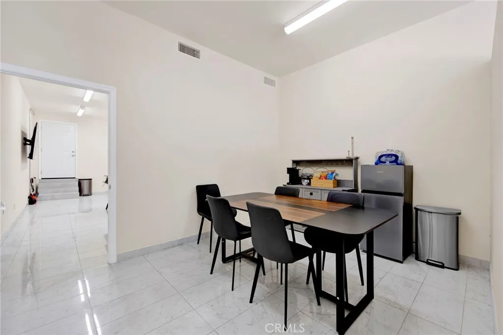 Additional image 30 of 7831 Foothill Boulevard, Sunland, CA 91040