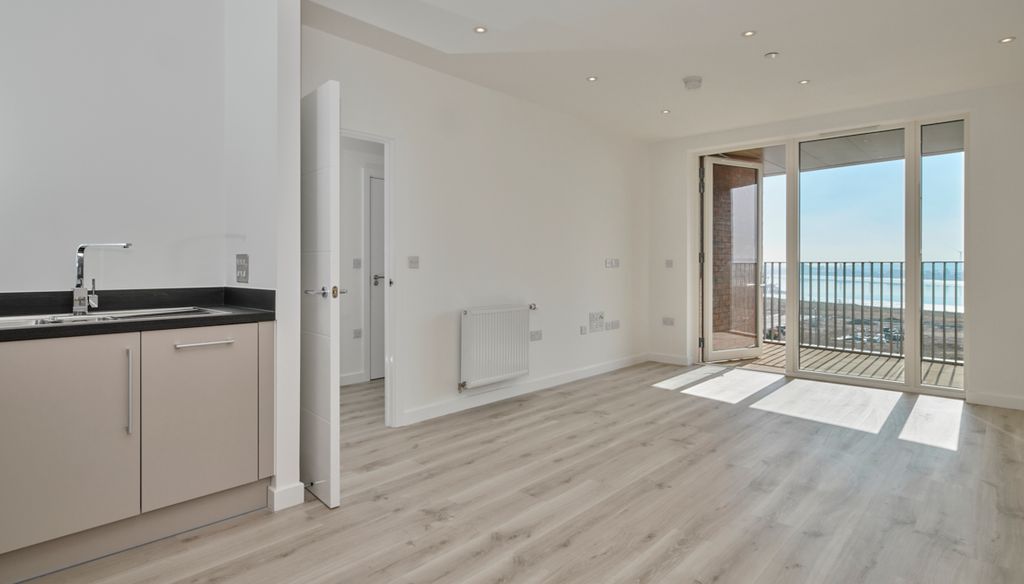 Additional image 8 of 1 bed flat for sale"1_05" at Fielders Crescent, Barking IG11