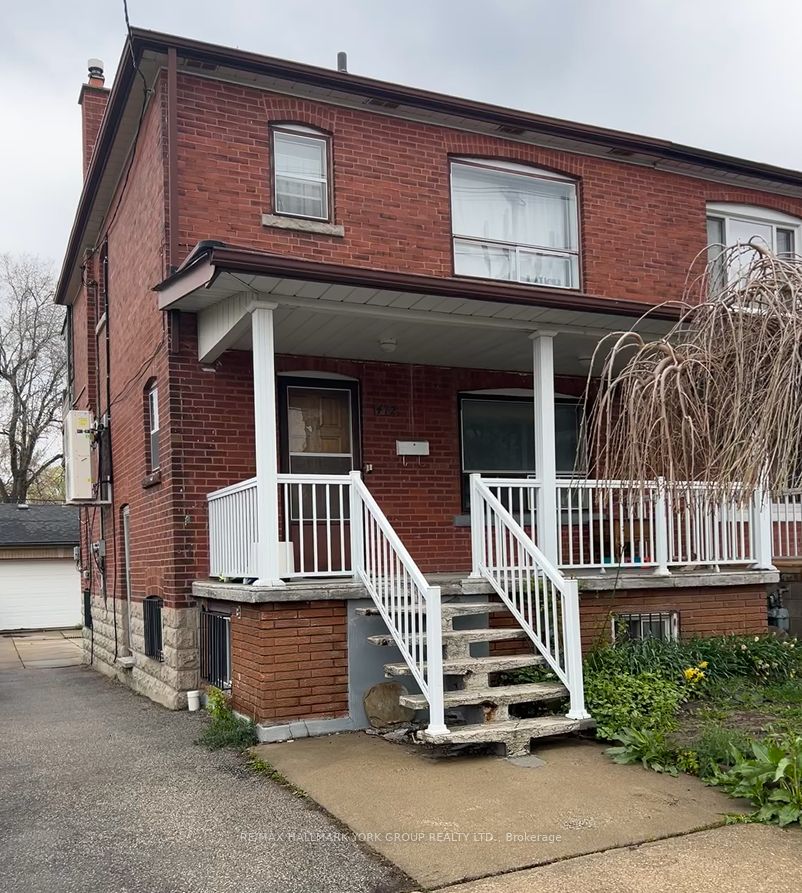 Main Fl-472 Winona Drive, Toronto, ON, M6C 3T7
