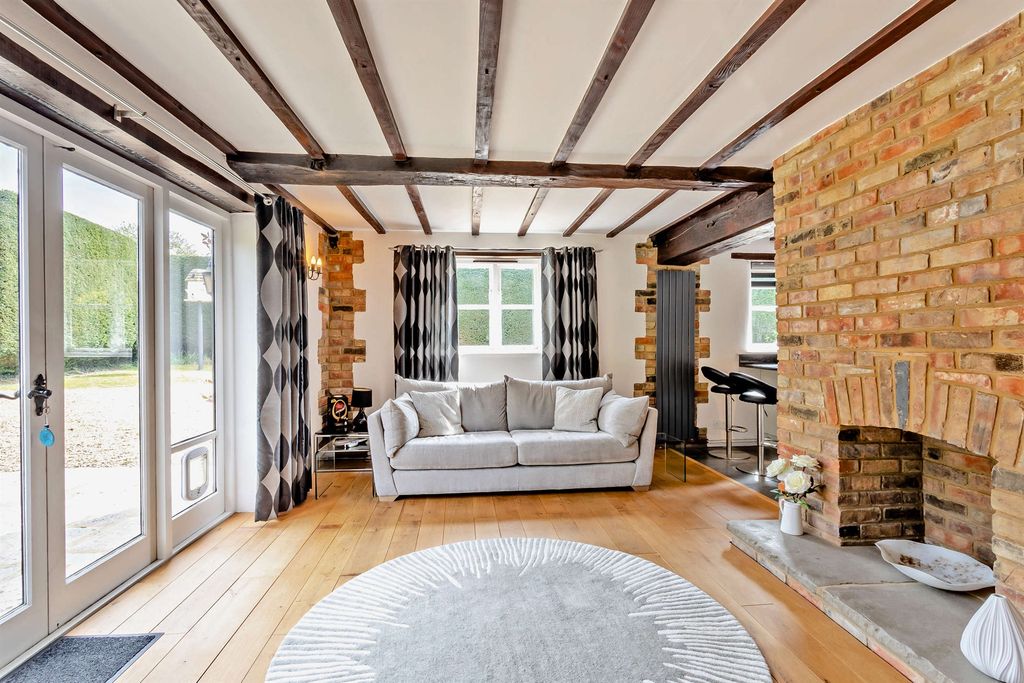 Additional image 17 of 5 bed cottage for saleChurch Street, Alwalton, Peterborough PE7