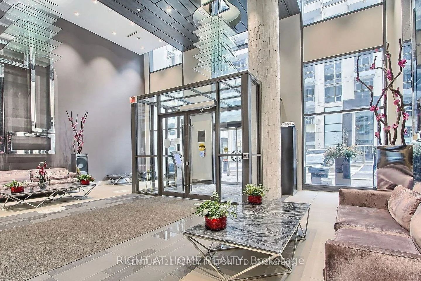 Additional image 2 of 512-9205 Yonge Street, Richmond Hill, ON, L4C 1V5