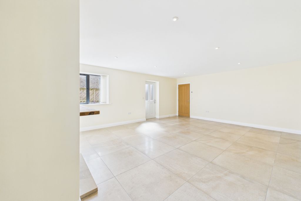 Additional image 9 of 3 bed link detached house to rentHazel Croft, Dore, Sheffield S17