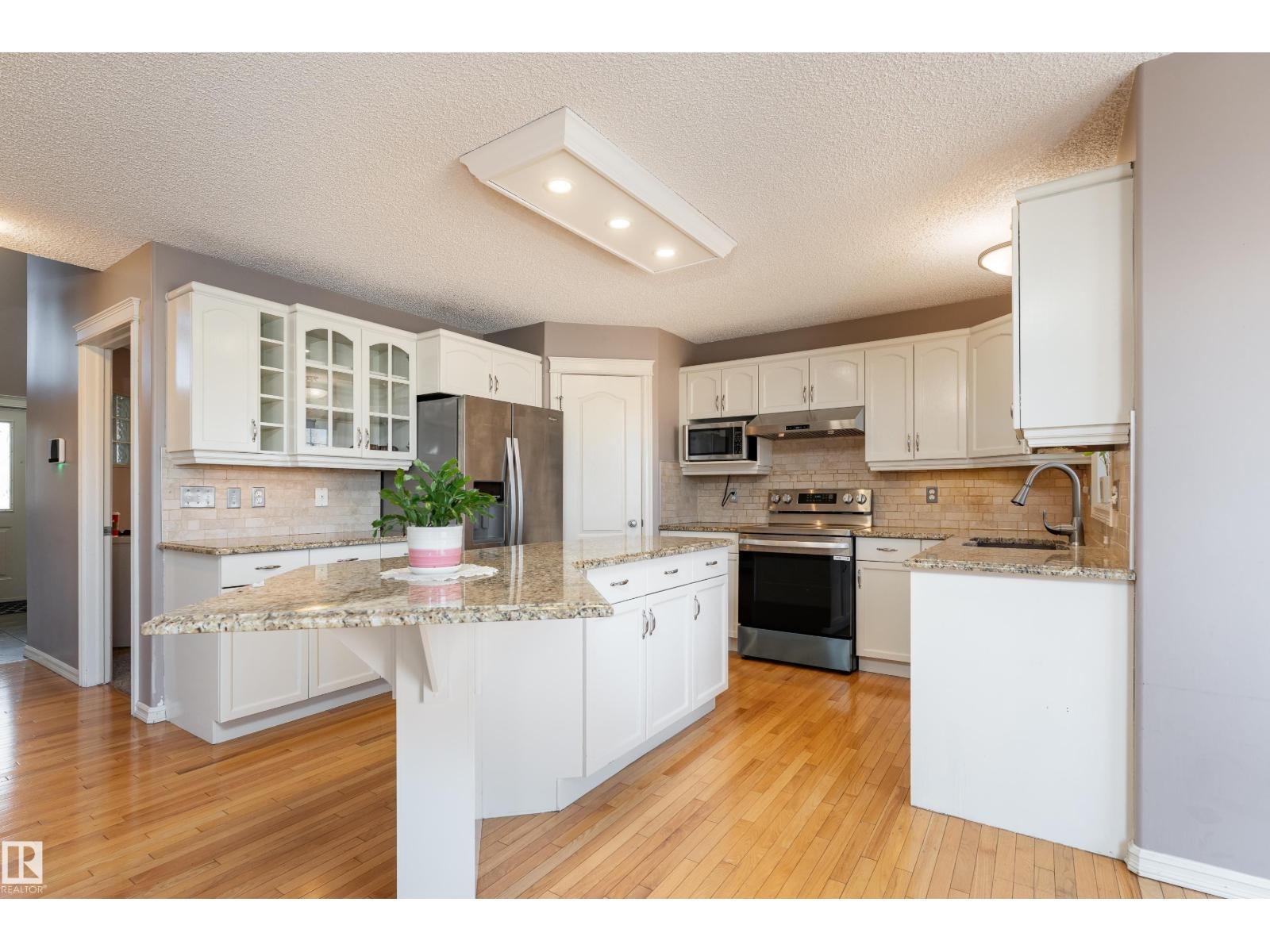 Additional image 4 of 1044 Barnes Way SW, Edmonton, AB, T6W1E4