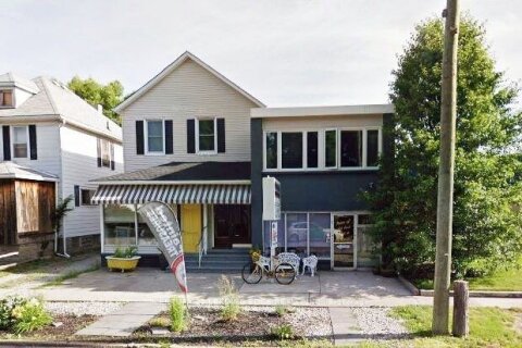 Additional image 5 of Main Floor-302 Davis Street, Sarnia, ON, N7T 1B7