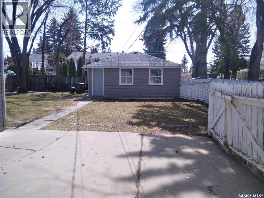 Additional image 2 of 1402 14th Street E, Saskatoon, SK, S7H0A8