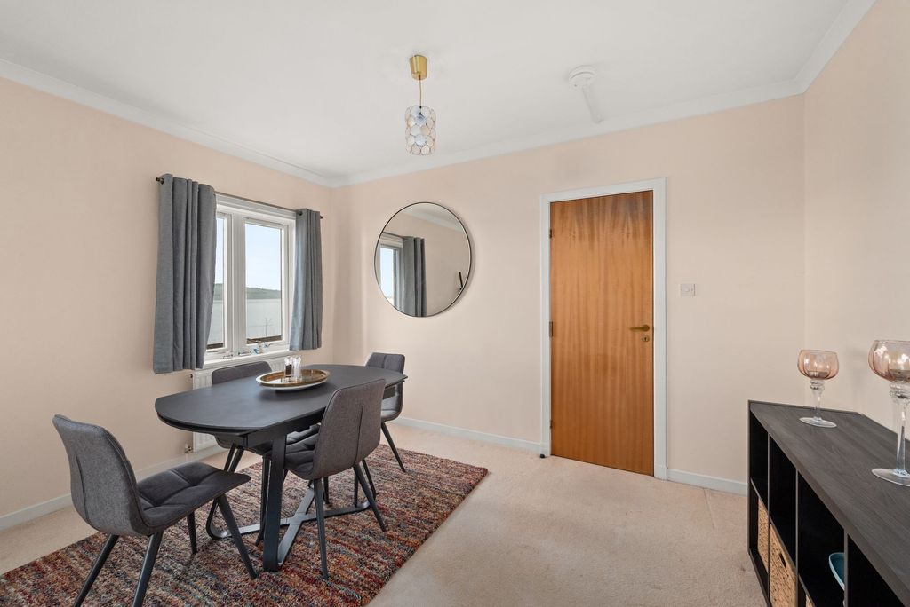 Additional image 6 of 2 bed flat for saleFlat 23 Taypark, Broughty Ferry DD5