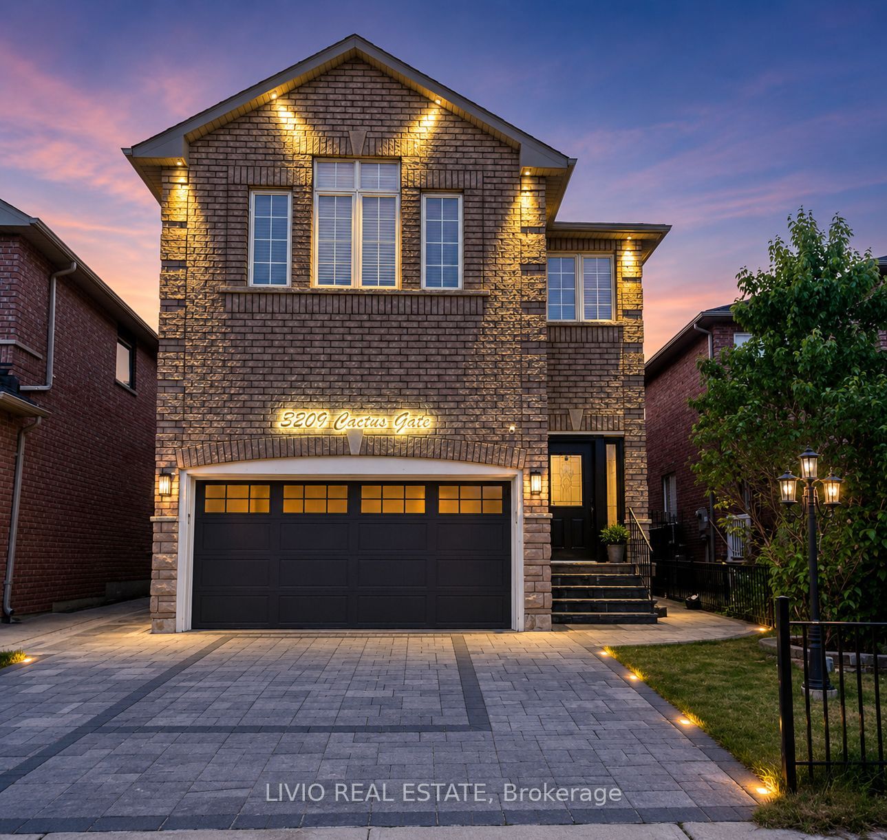 3209 Cactus Gate, Mississauga, ON, L5N 8M7