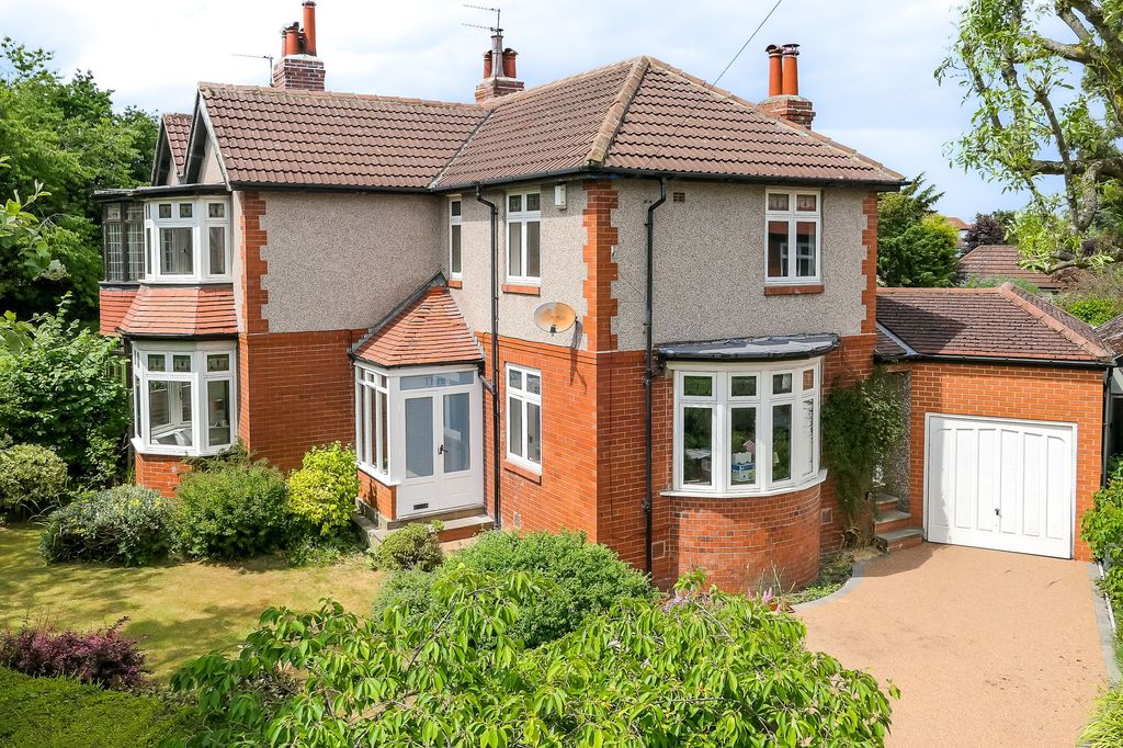 Additional image 23 of 4 bed semi-detached house to rentAlmsford Avenue, Harrogate HG2