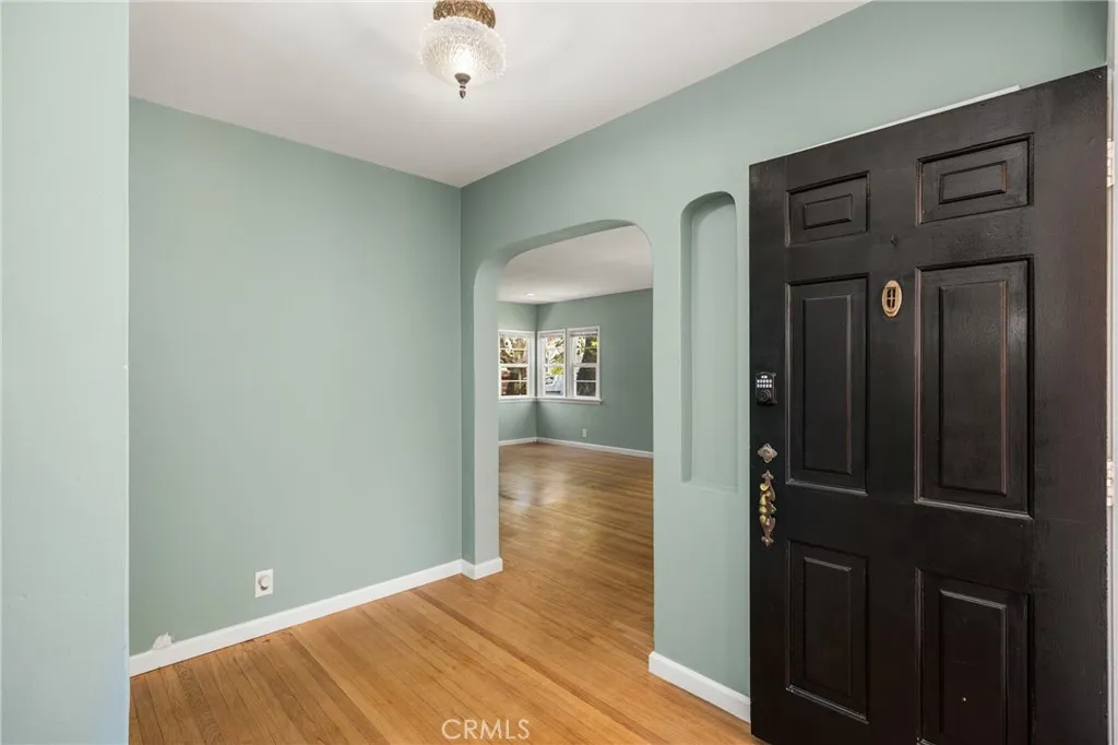 Additional image 11 of 1112 N Lowell St, Santa Ana, CA 92703