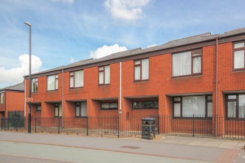 Compass Court, Spon End, Coventry CV1, Studio to rent