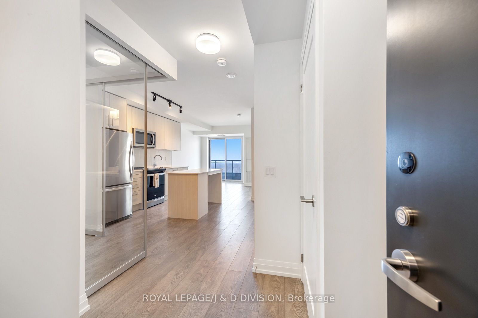 1510-286 Main Street, Toronto, ON, M4C 4X5