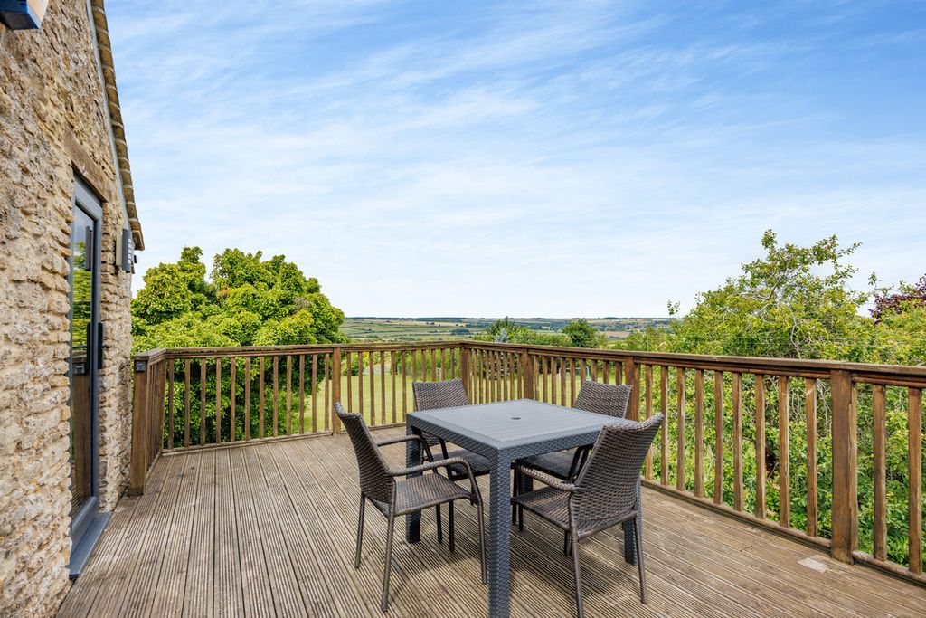 Additional image 21 of 5 bed country house to rentChilson Hill, Oxfordshire OX7