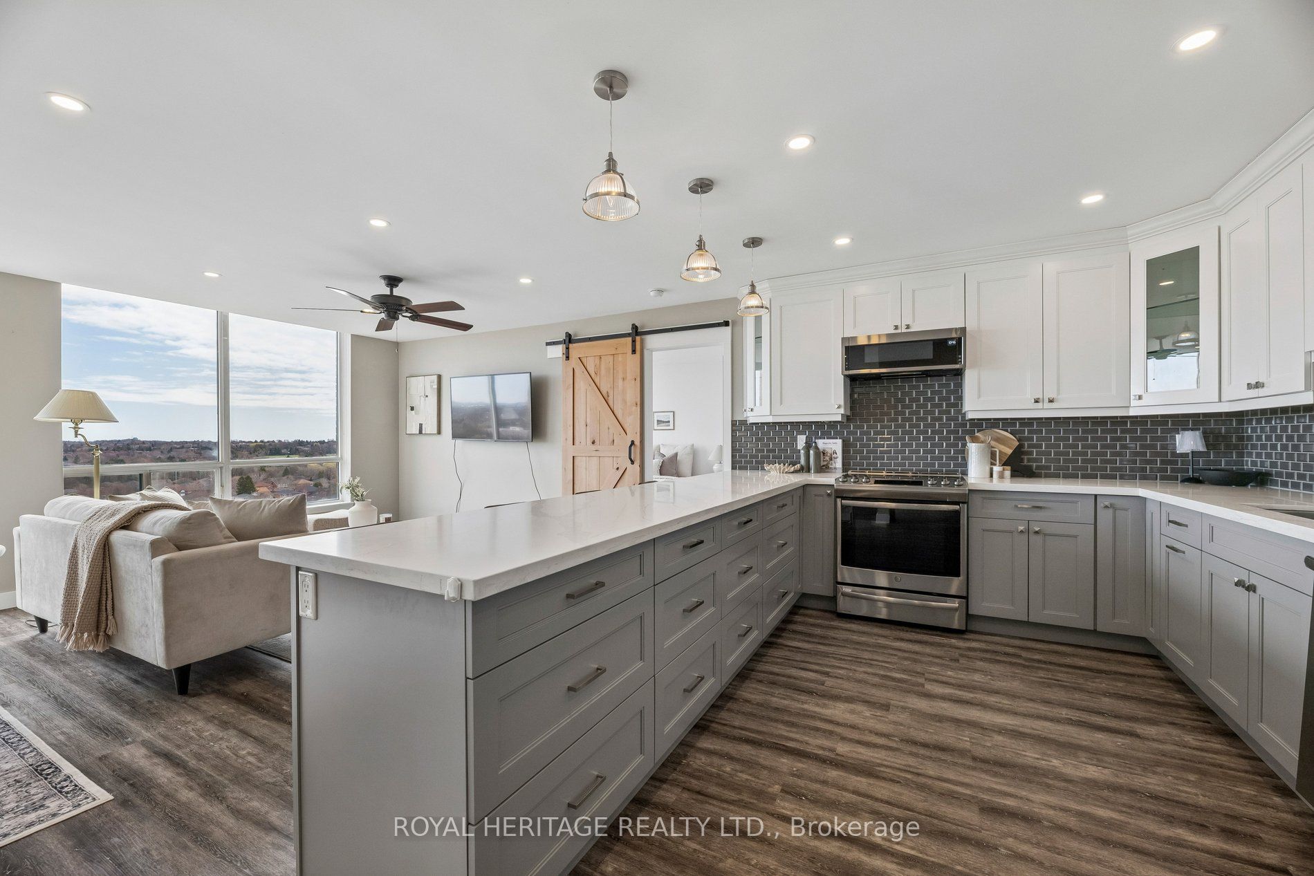 Additional image 6 of 1209-711 Rossland Road E, Whitby, ON, L1N 8Z1