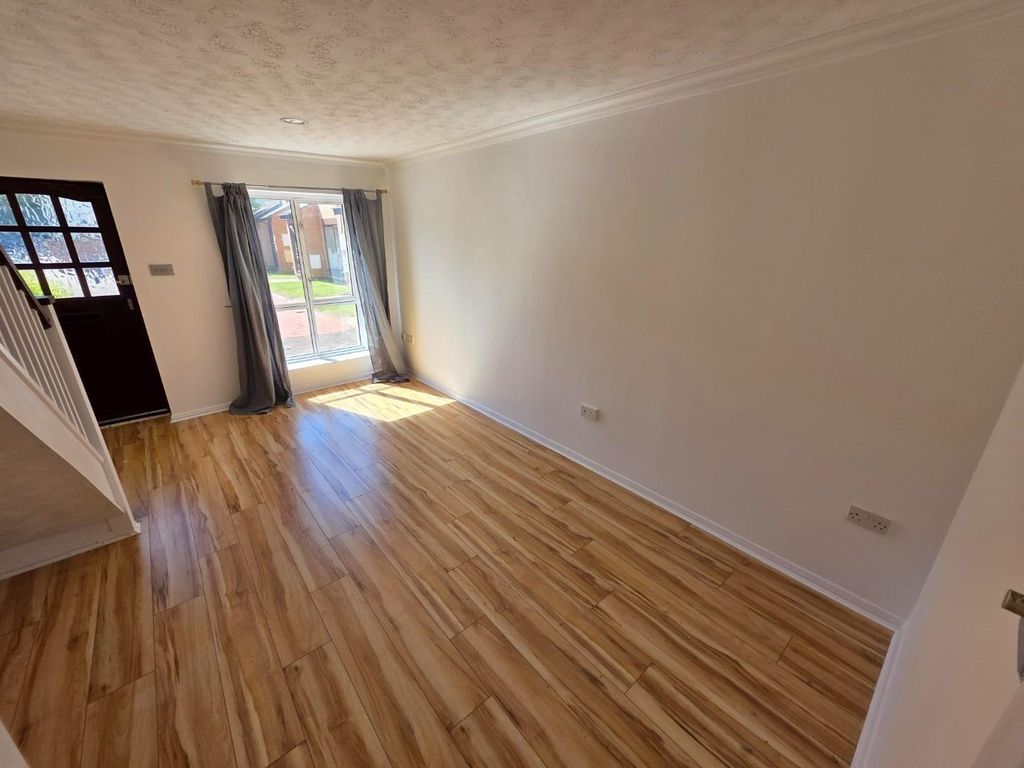 Additional image 2 of 2 bed terraced house to rentPlas St Andresse, Penarth Marina CF64
