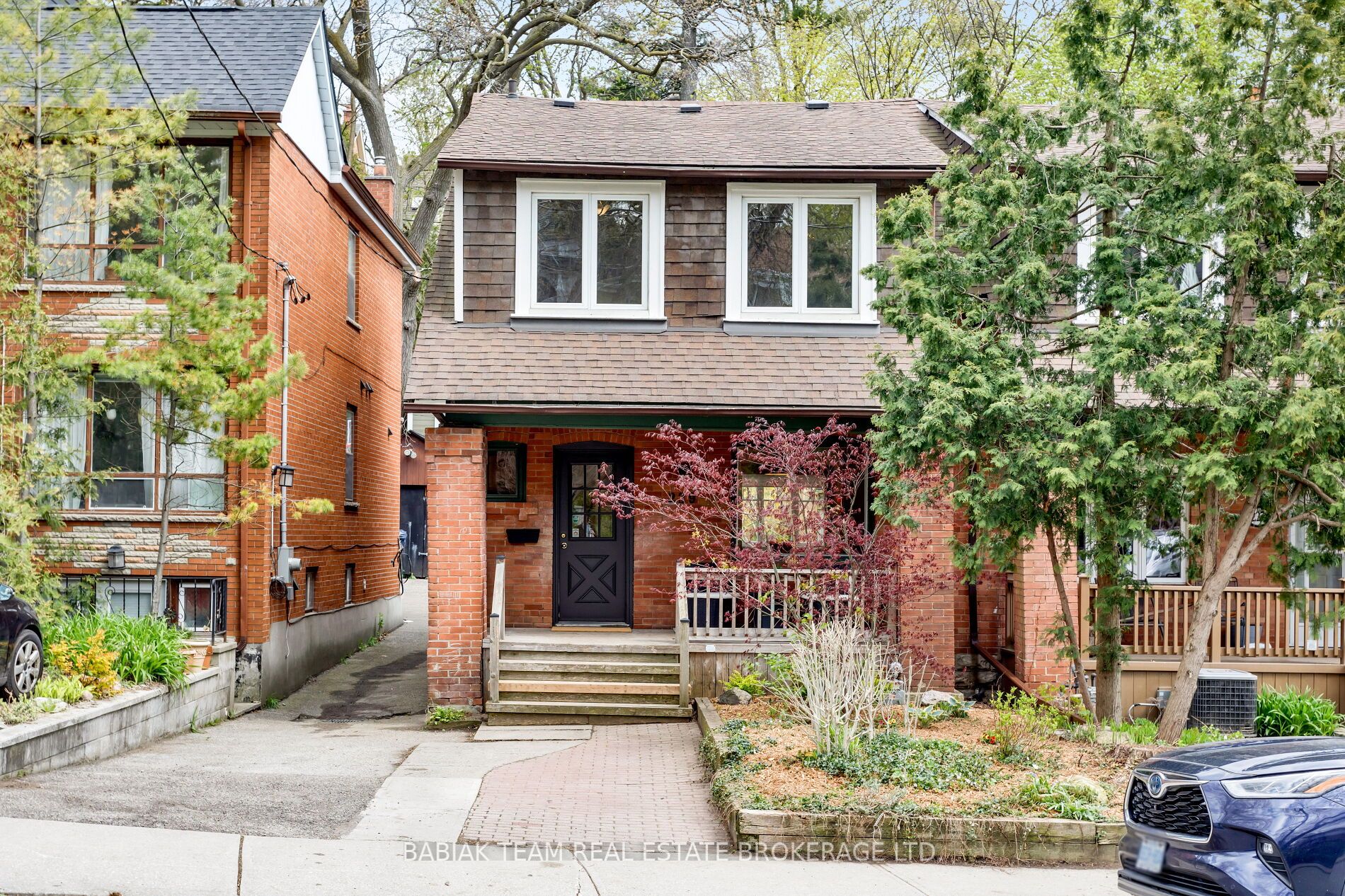 229 Clendenan Avenue, Toronto, ON, M6P 2W9