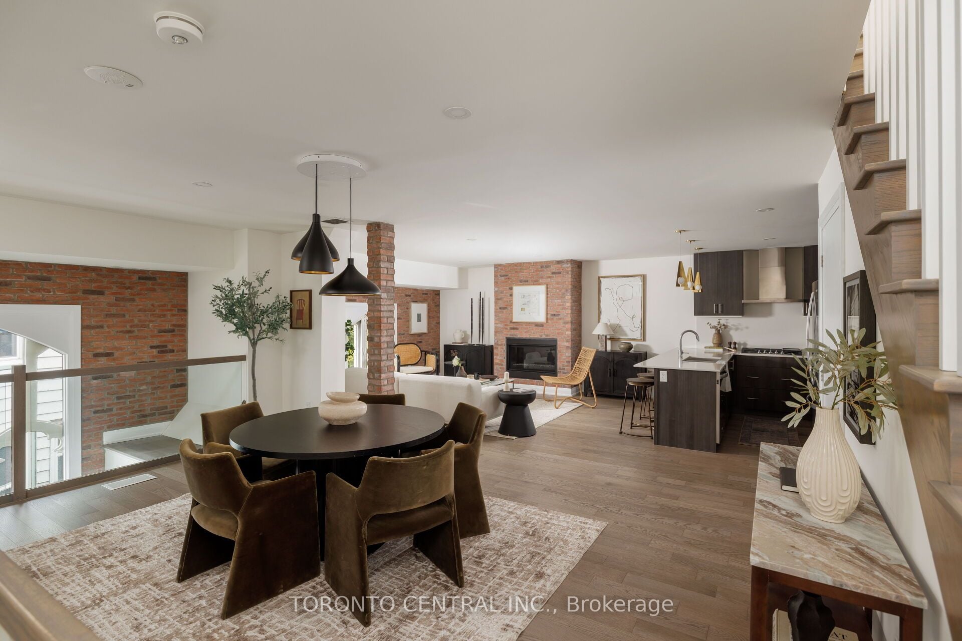 Additional image 2 of 2-175 Jones Avenue, Toronto, ON, M4M 3A2