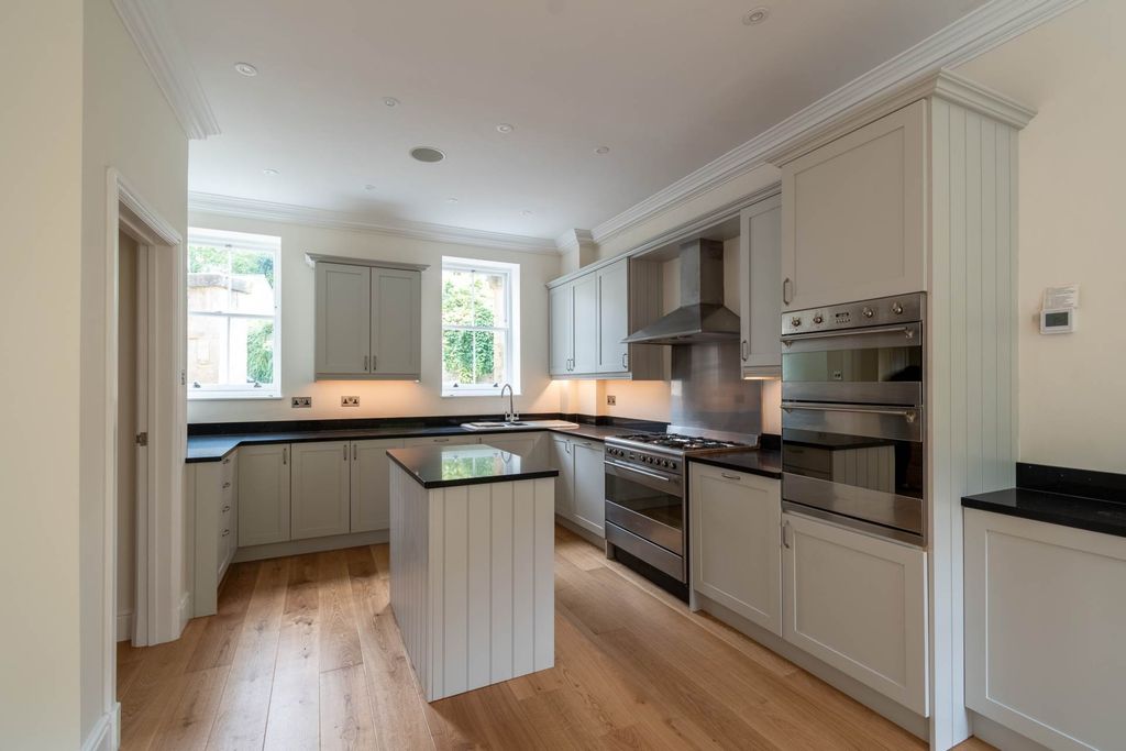Additional image 3 of 3 bed semi-detached house to rentUpper Lansdown Mews, Bath BA1