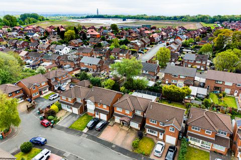 St. Josephs Avenue, Manchester M45