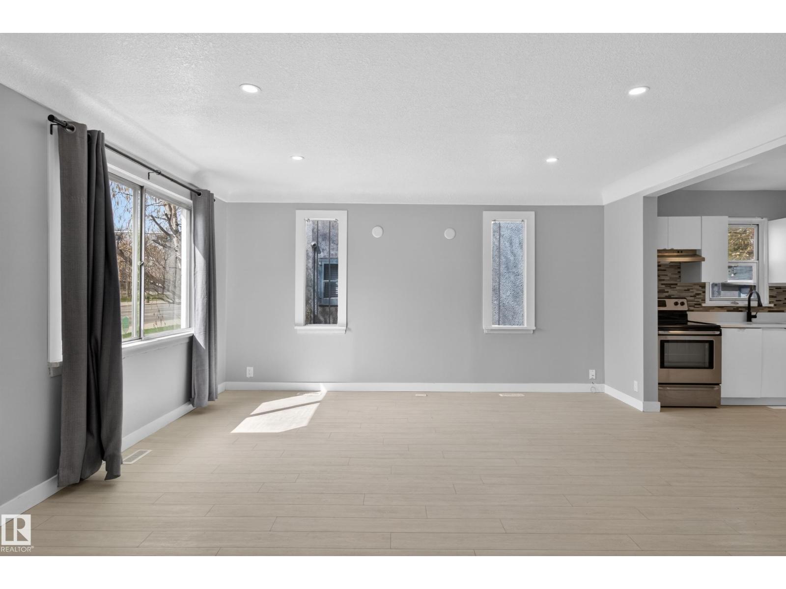 Additional image 5 of 8722 112 Avenue NW, Edmonton, AB, T5B0G6