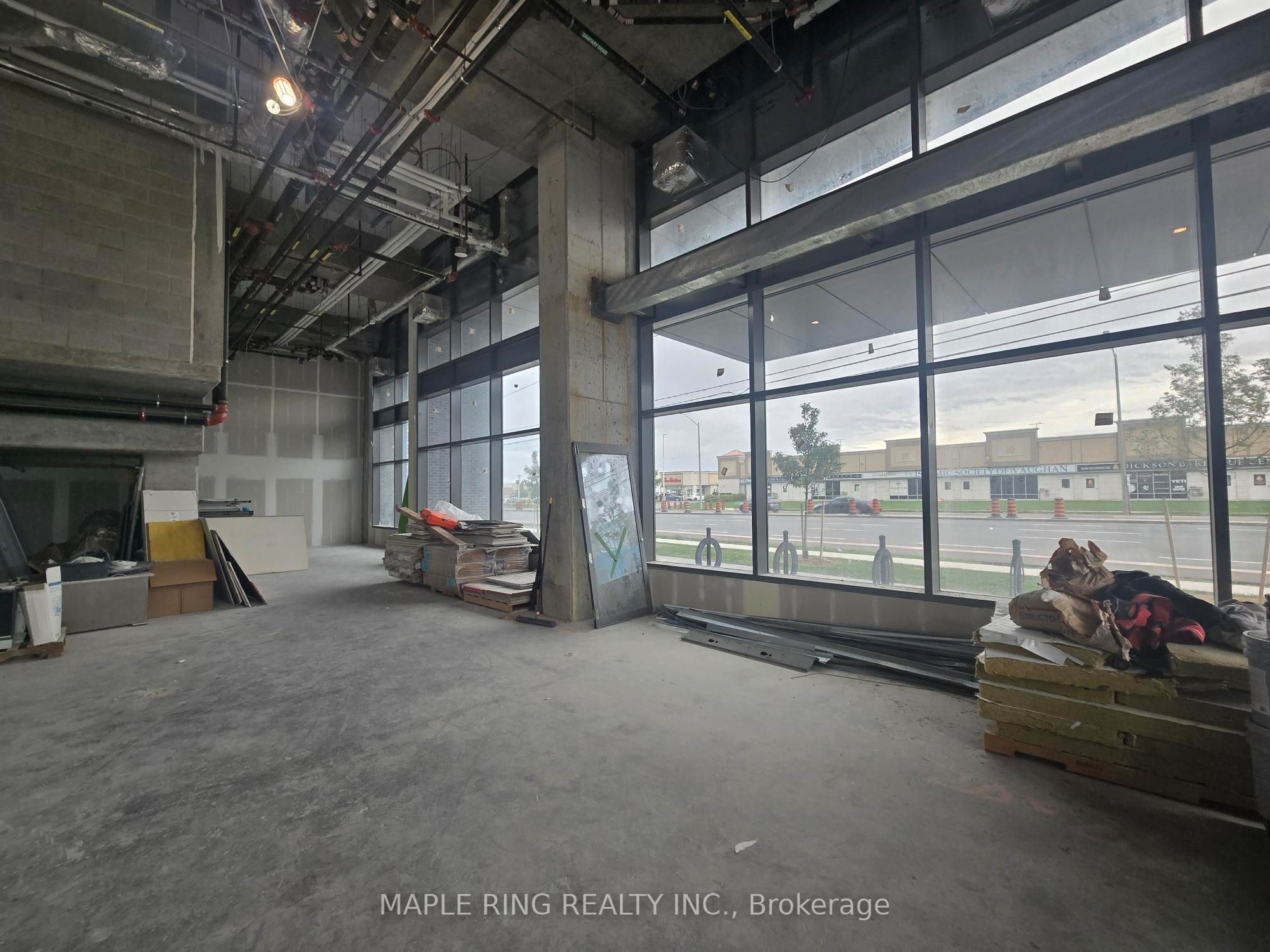 Additional image 2 of 4-9097 Jane Street, Vaughan, ON, L4K 0A4