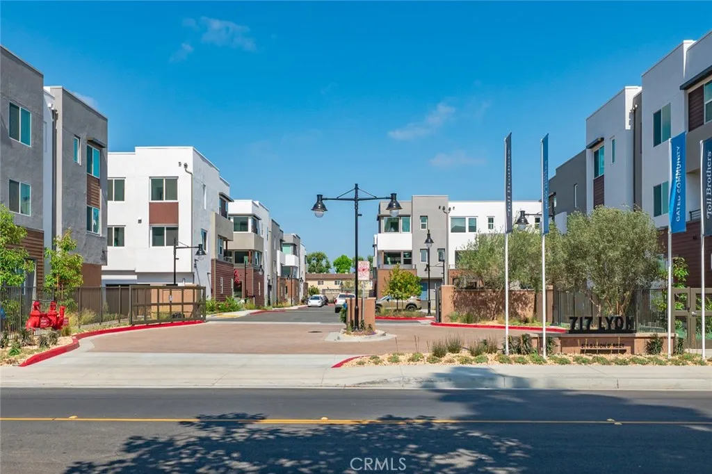 Additional image 27 of 609 S Lyon Street, Santa Ana, CA 92705