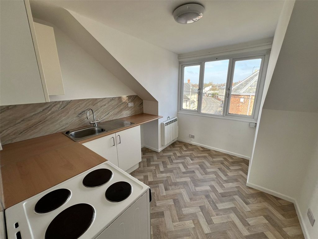 Additional image 4 of 1 bed flat to rentHigh Street, Williton, Somerset TA4