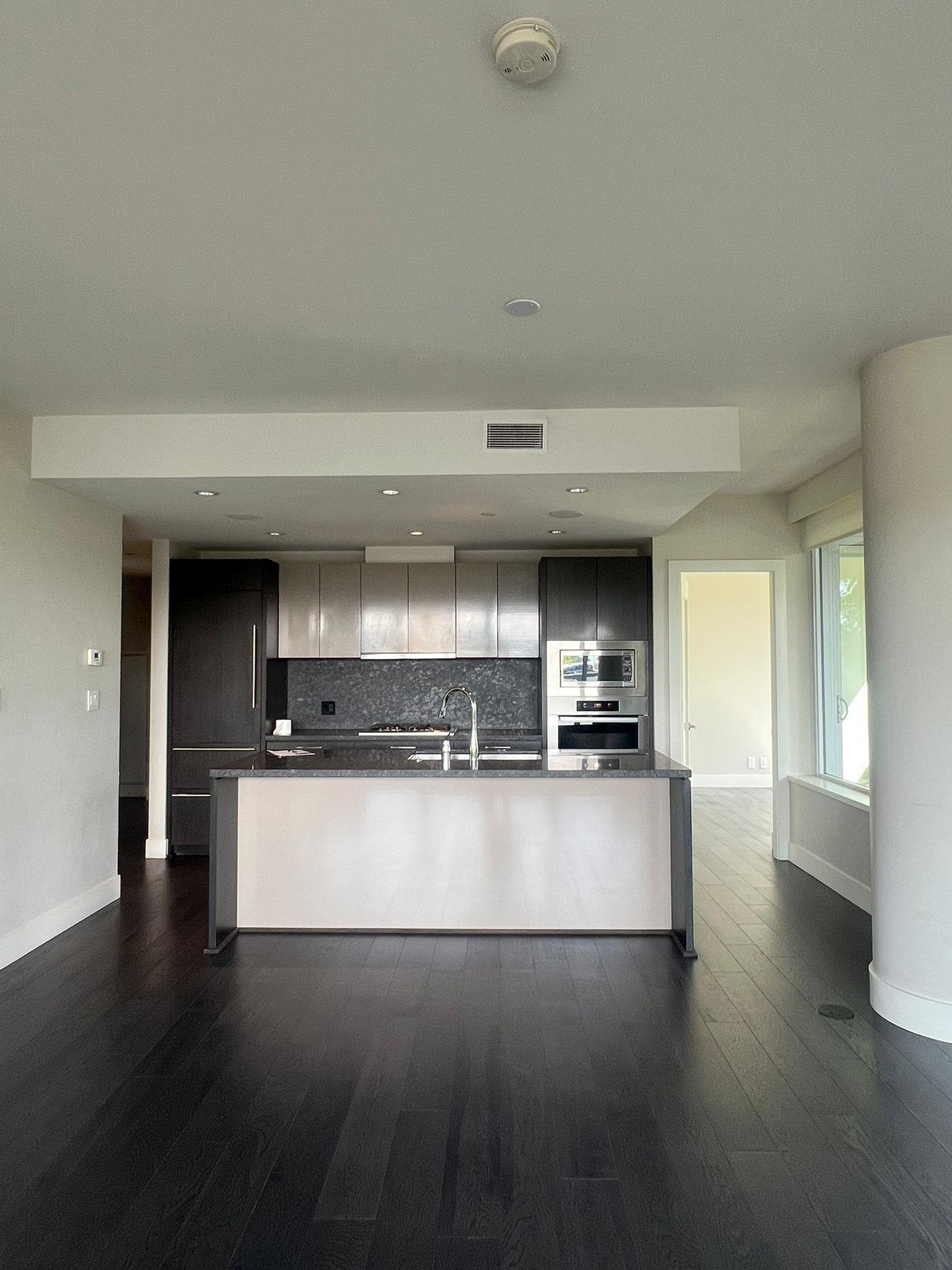 202-866 Arthur Erickson Place, West Vancouver, BC, V7T 0B2