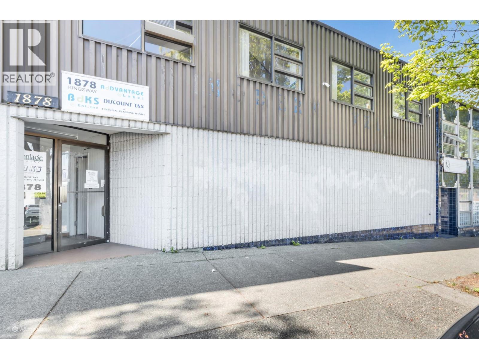 1872 Kingsway , Vancouver, BC, V5N2S7