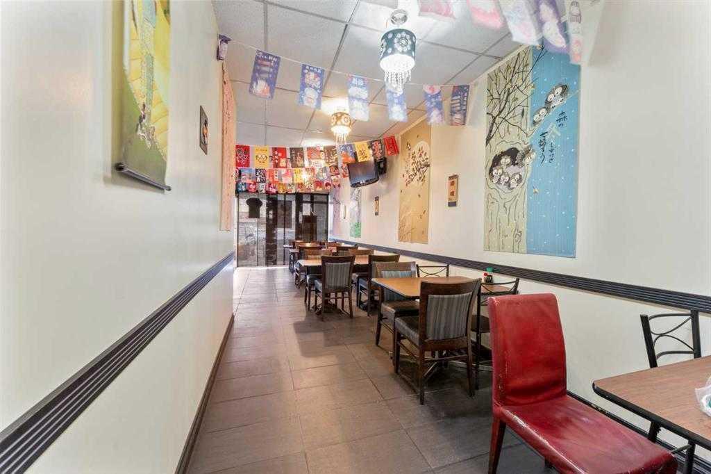 Additional image 3 of 920 36 Street NE, Calgary, AB, T2A 6L8