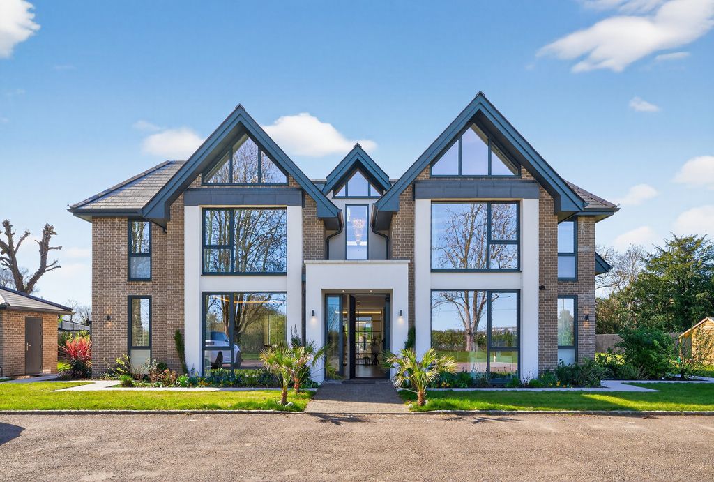 Additional image 47 of 5 bed detached house for saleDorney Reach Road Dorney Reach Maidenhead, Berkshire SL6