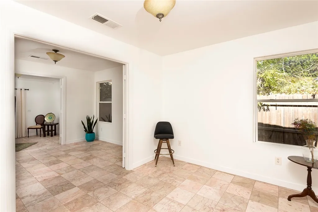 Additional image 19 of 10416 Clybourn Avenue, Shadow Hills, CA 91040