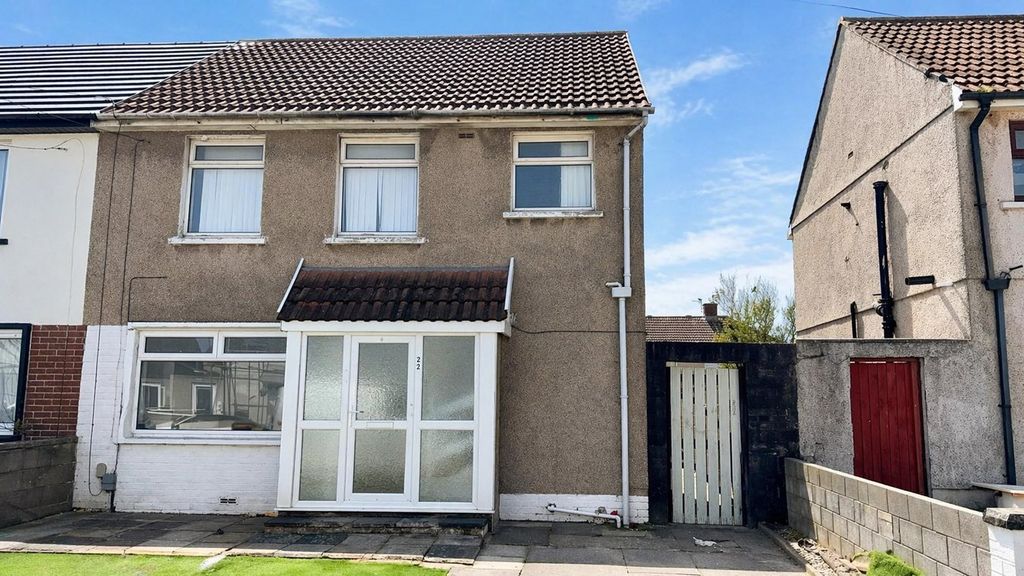 3 bed semi-detached house to rentSable Avenue, Port Talbot SA12